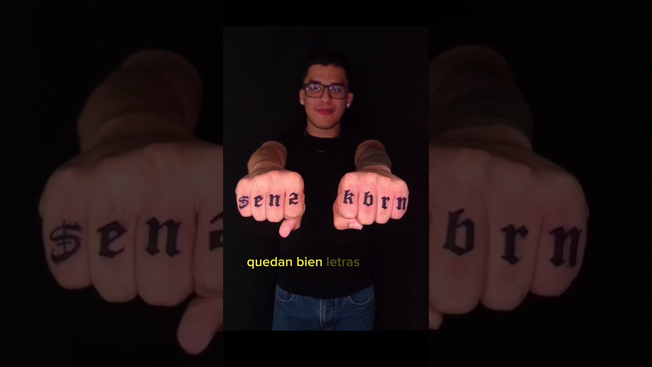 tatuajes de letras en los dedos dela mano