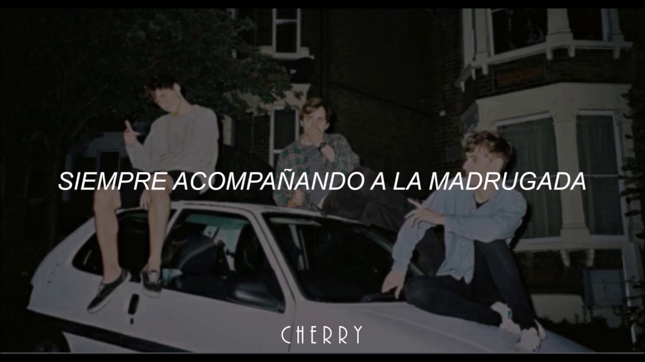 es que siempre estamos viviendo de noche letra